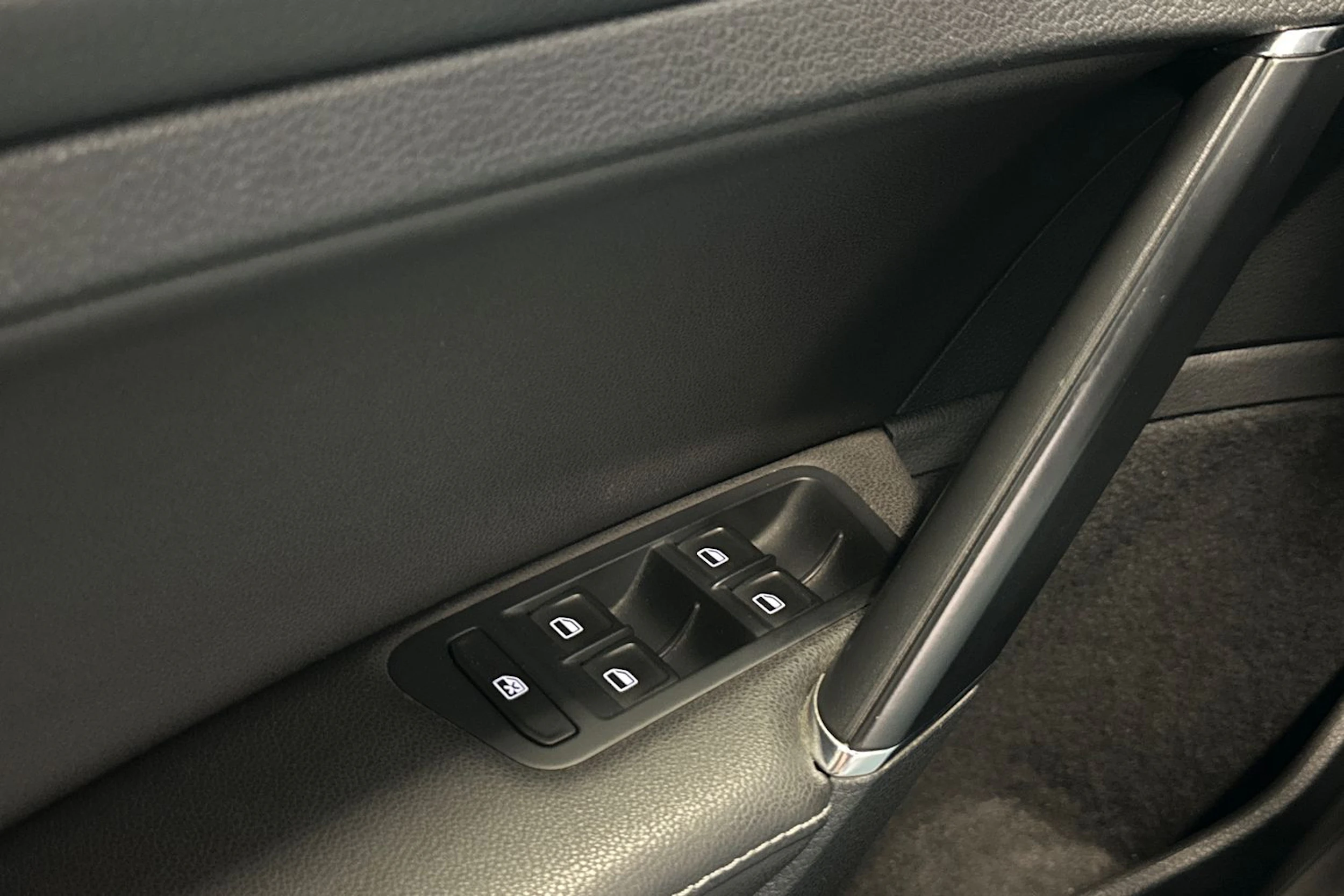 punainen Volkswagen Golf 2013 kuva 14.