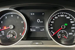 punainen Volkswagen Golf 2013 kuva 18.