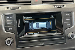 punainen Volkswagen Golf 2013 kuva 22.