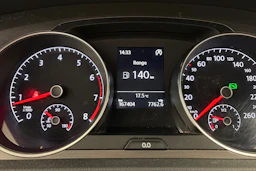 punainen Volkswagen Golf 2013 kuva 13.