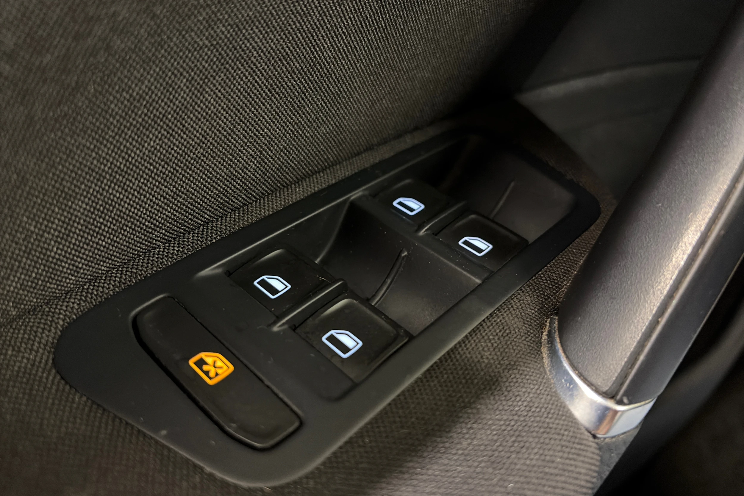 punainen Volkswagen Golf 2013 kuva 16.