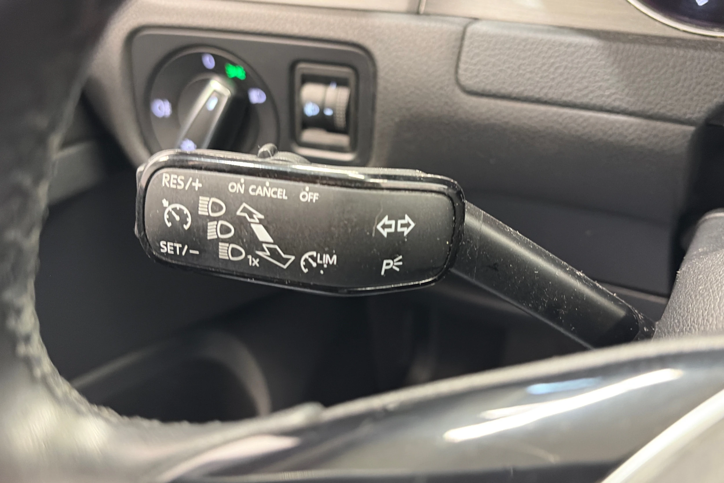 punainen Volkswagen Golf 2013 kuva 17.