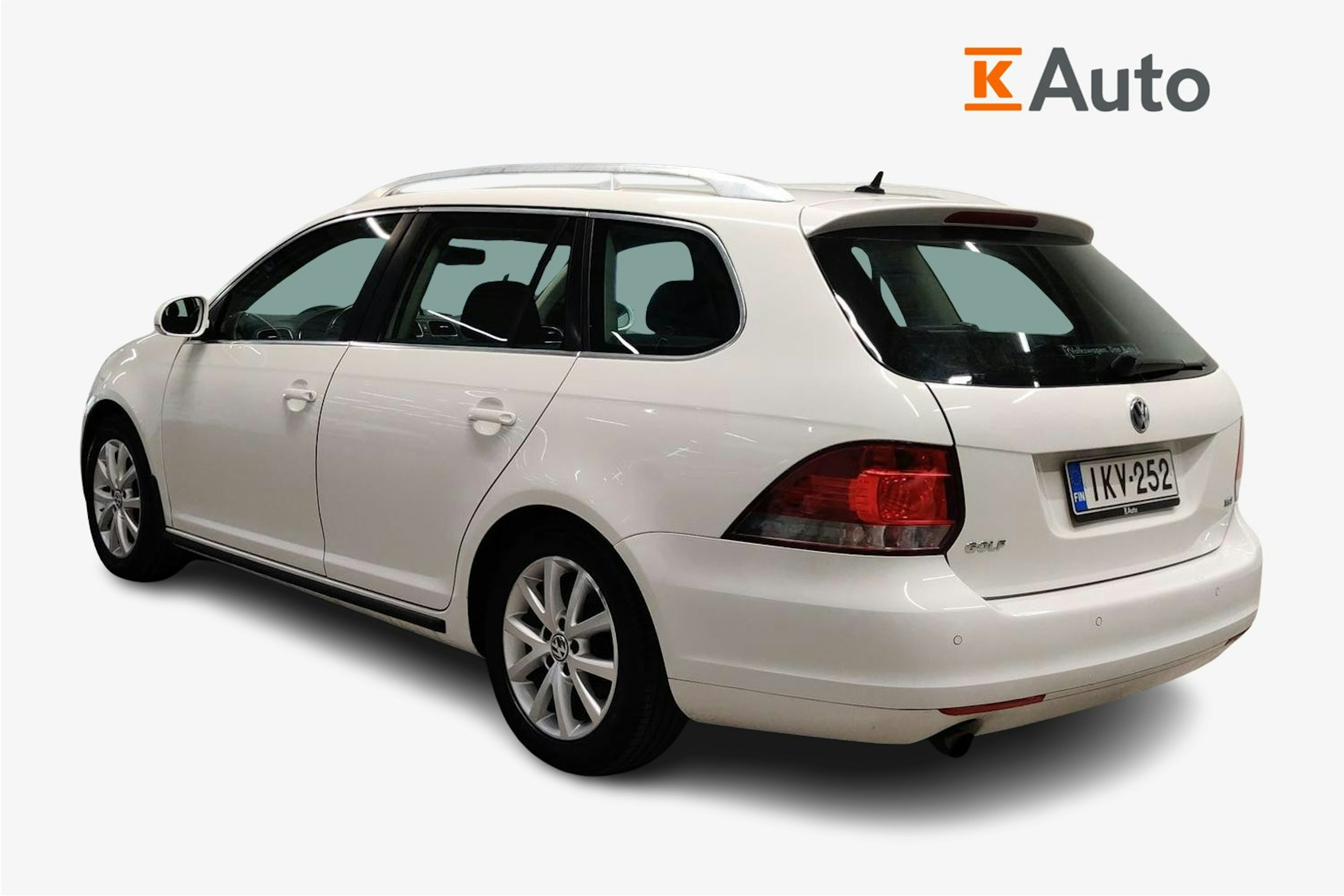 Valkoinen Volkswagen GOLF 2013 kuva 2.
