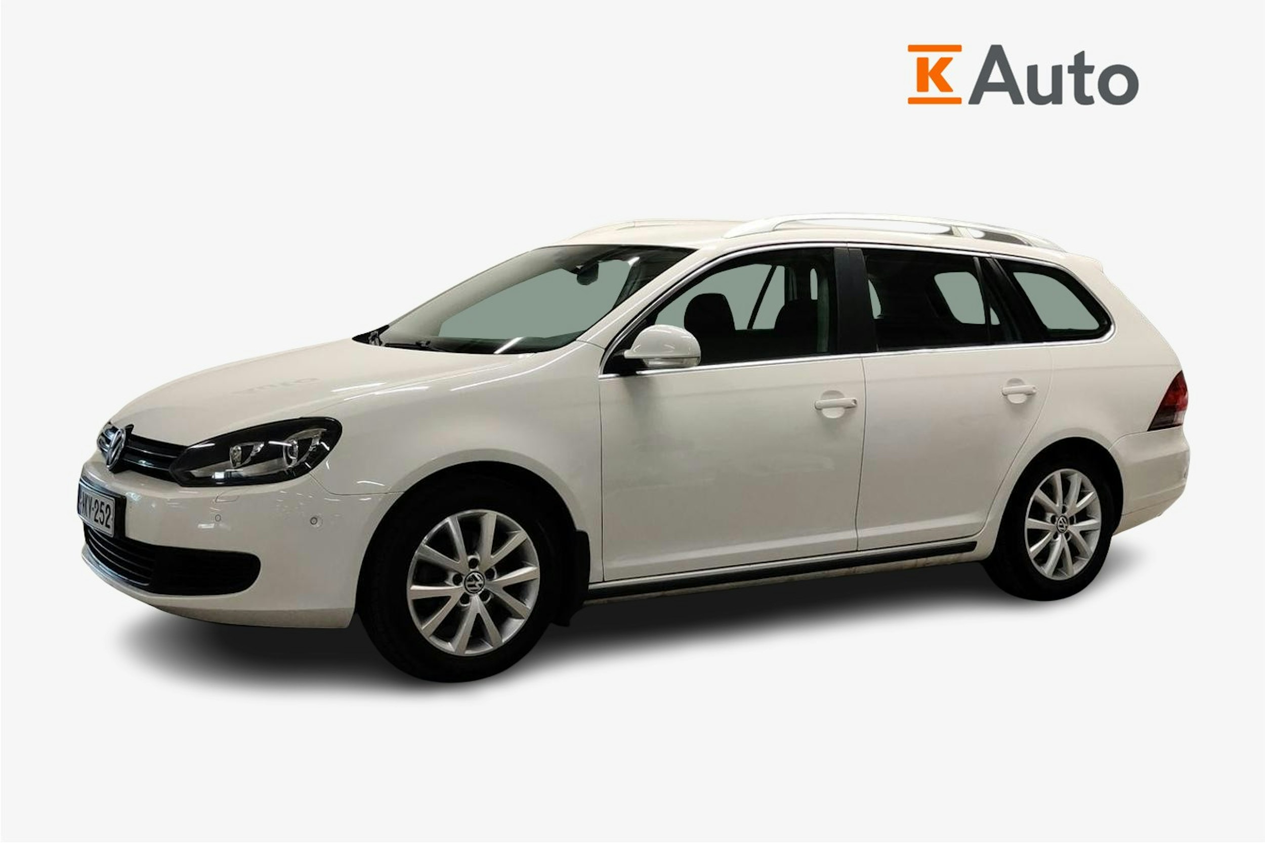 Valkoinen Volkswagen GOLF 2013 kuva 6.