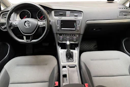 valkoinen Volkswagen Golf 2013 kuva 9.