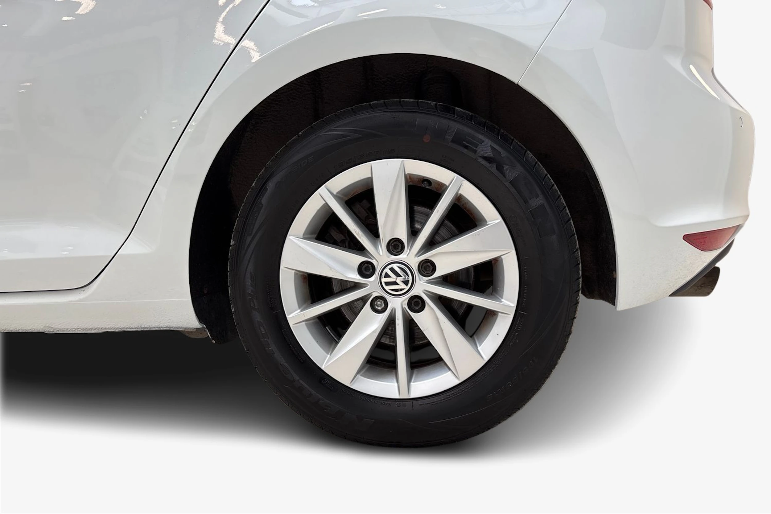 valkoinen Volkswagen Golf 2013 kuva 12.