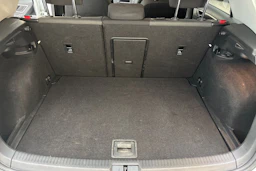 valkoinen Volkswagen Golf 2013 kuva 16.