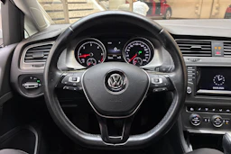 valkoinen Volkswagen Golf 2013 kuva 18.