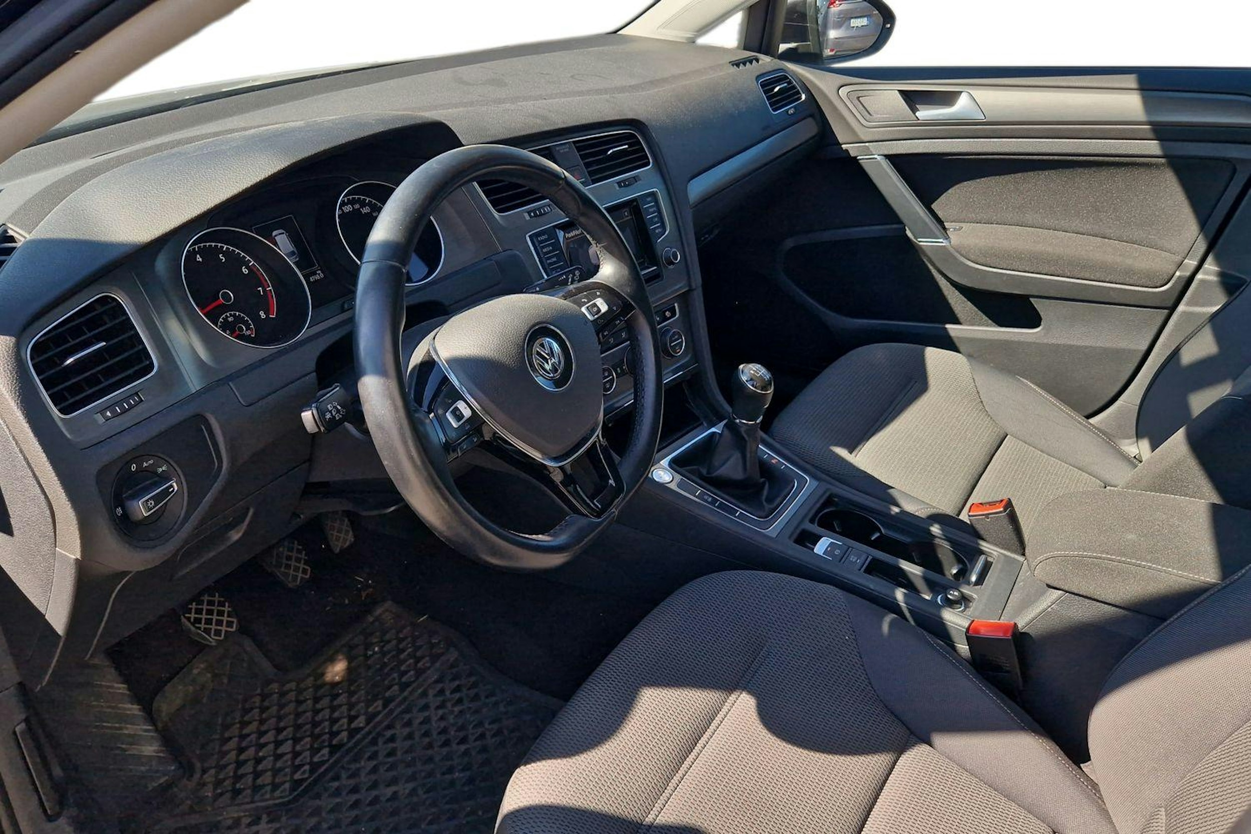 musta Volkswagen Golf 2013 kuva 3.