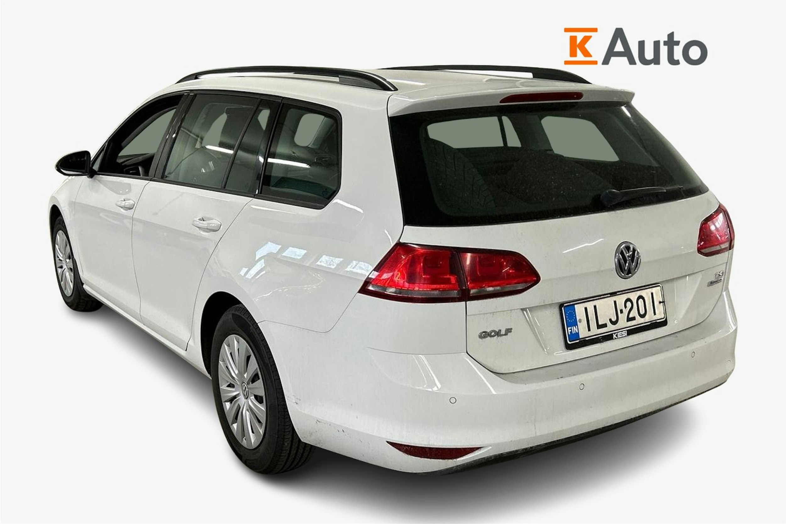 valkoinen Volkswagen Golf 2013 kuva 2.