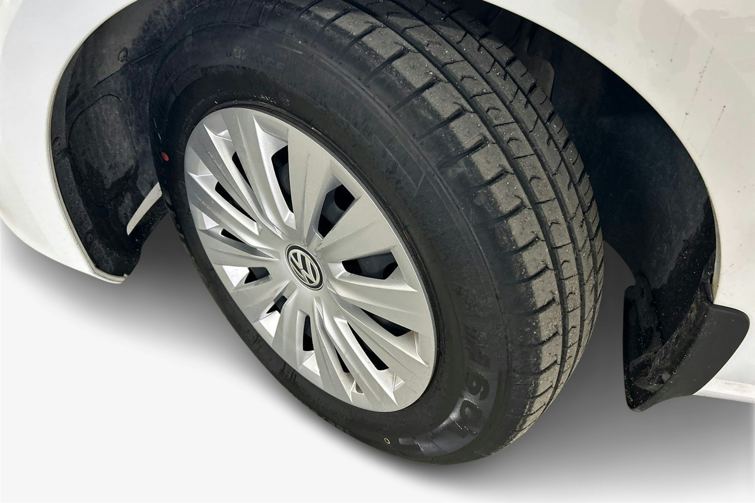valkoinen Volkswagen Golf 2013 kuva 11.