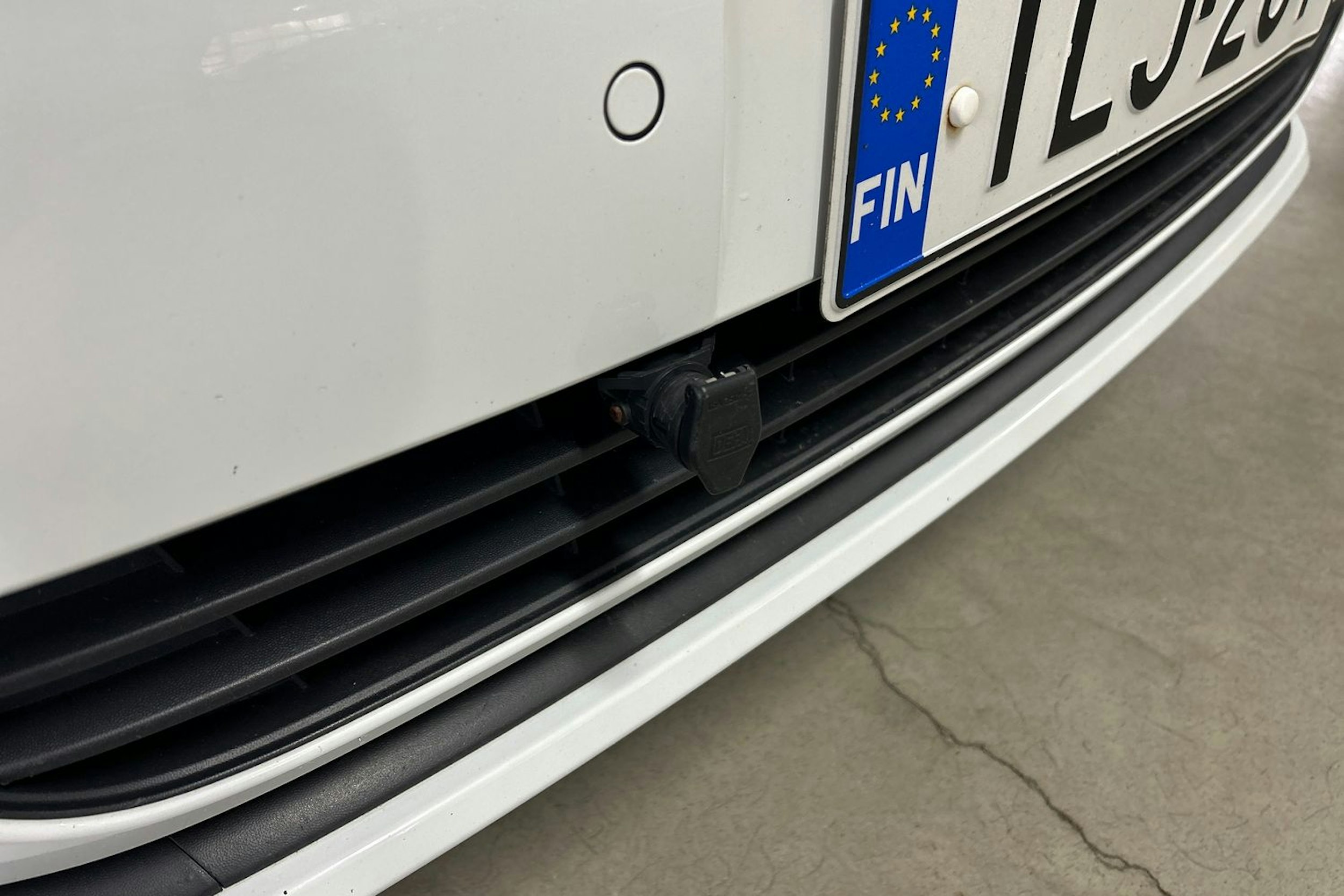 valkoinen Volkswagen Golf 2013 kuva 19.