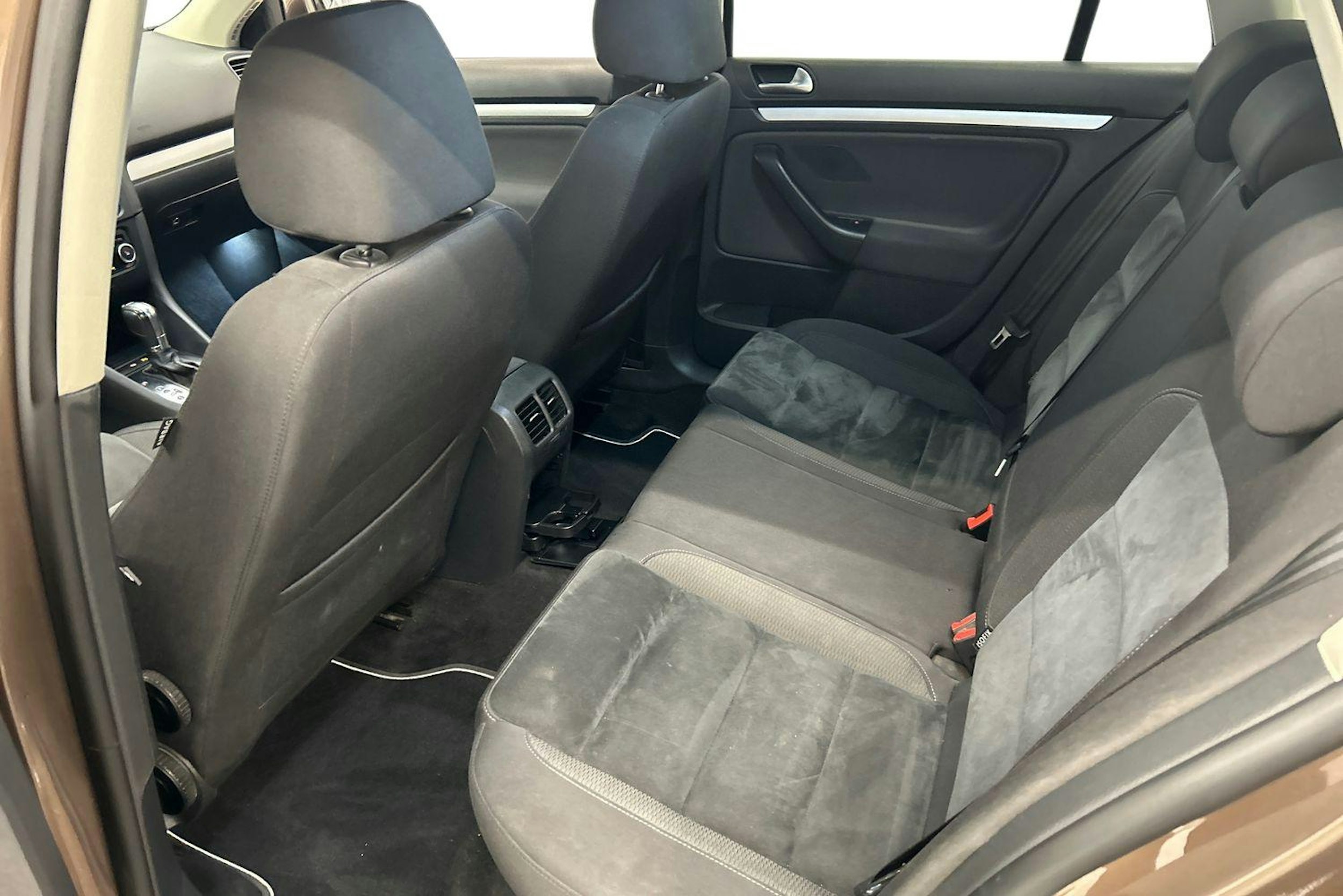ruskea (beige) Volkswagen Golf 2013 kuva 10.