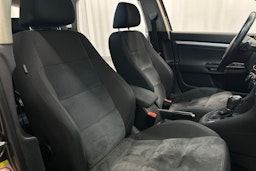 ruskea (beige) Volkswagen Golf 2013 kuva 18.