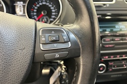 ruskea (beige) Volkswagen Golf 2013 kuva 22.