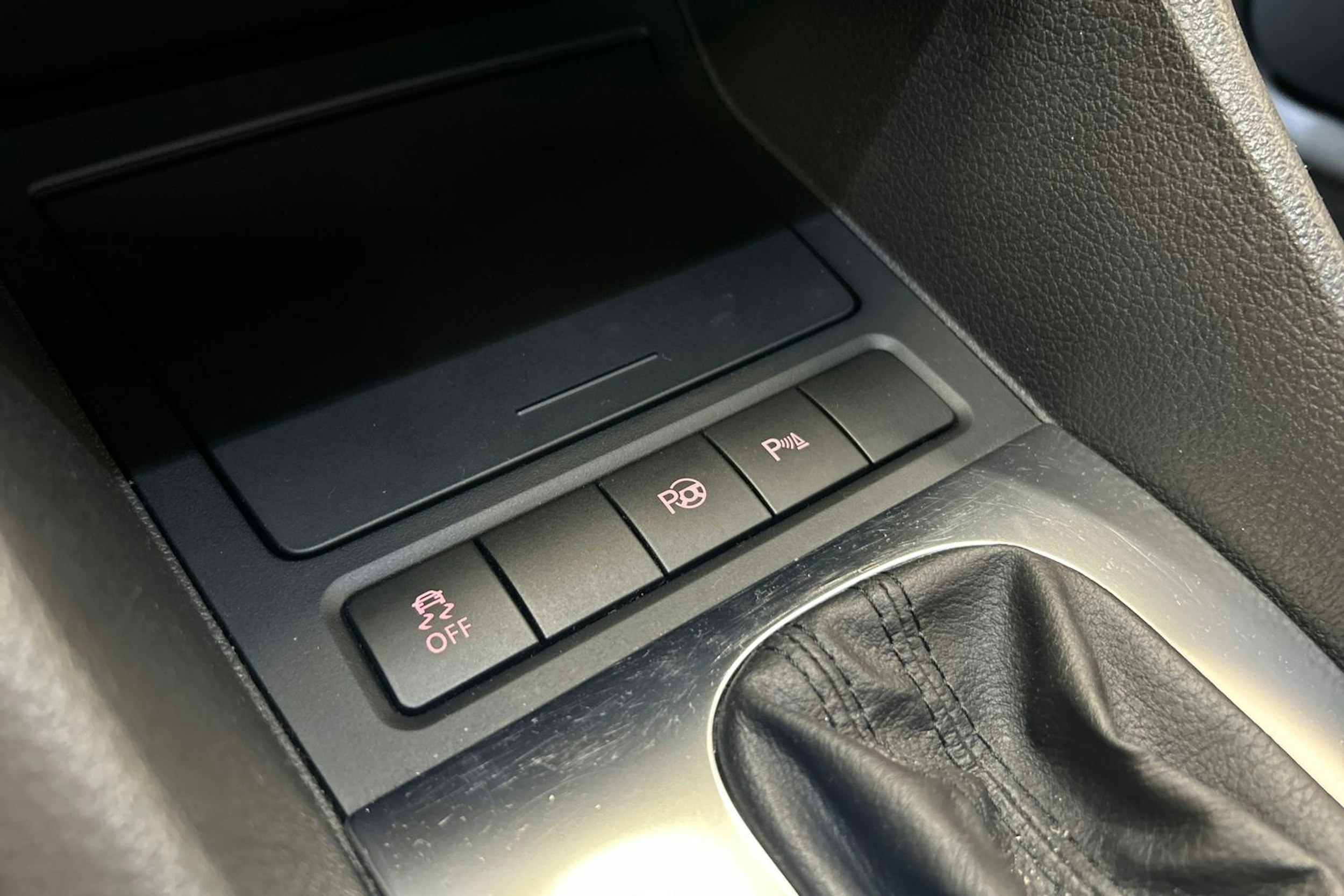 ruskea (beige) Volkswagen Golf 2013 kuva 25.