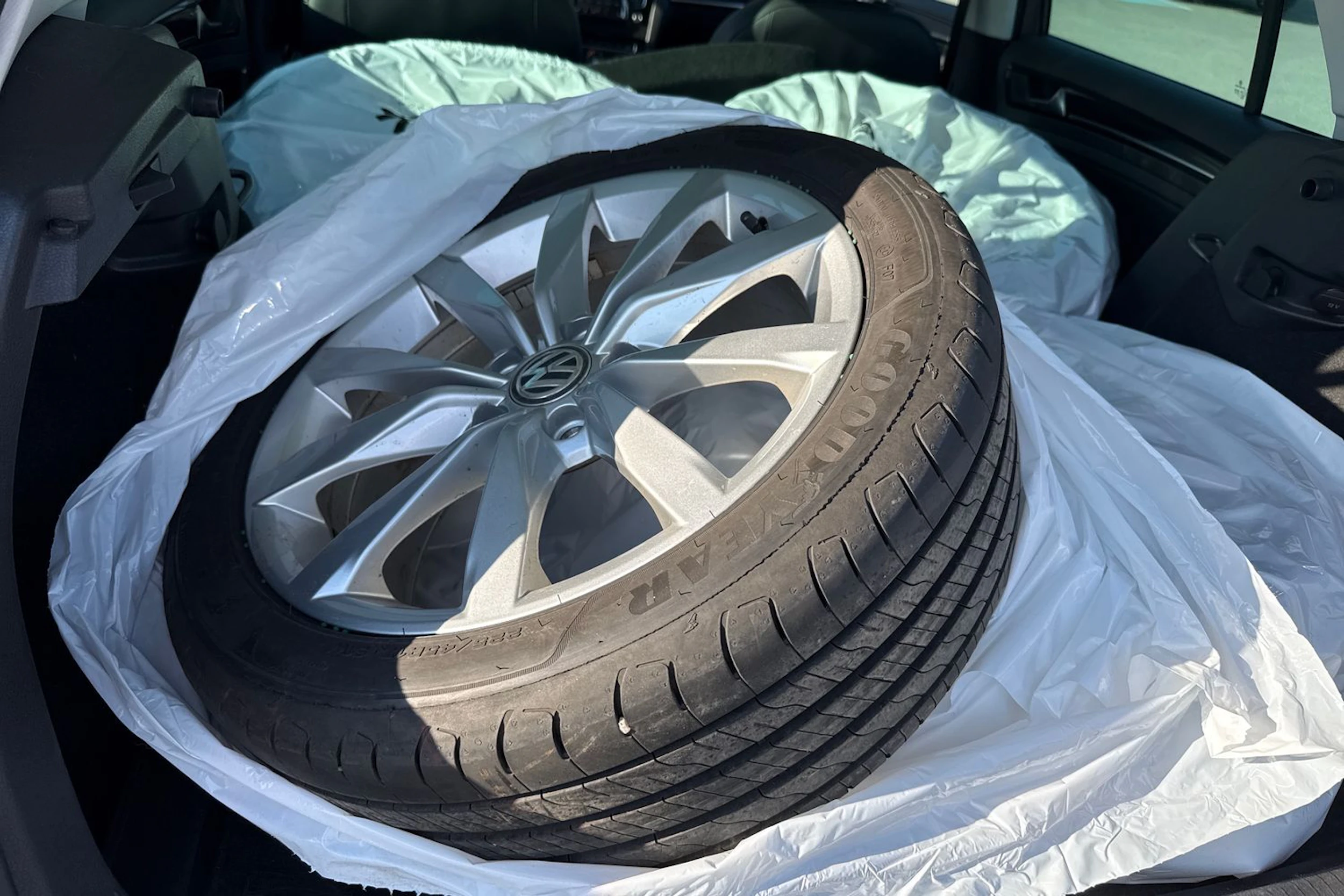 harmaa Volkswagen Golf 2013 kuva 5.