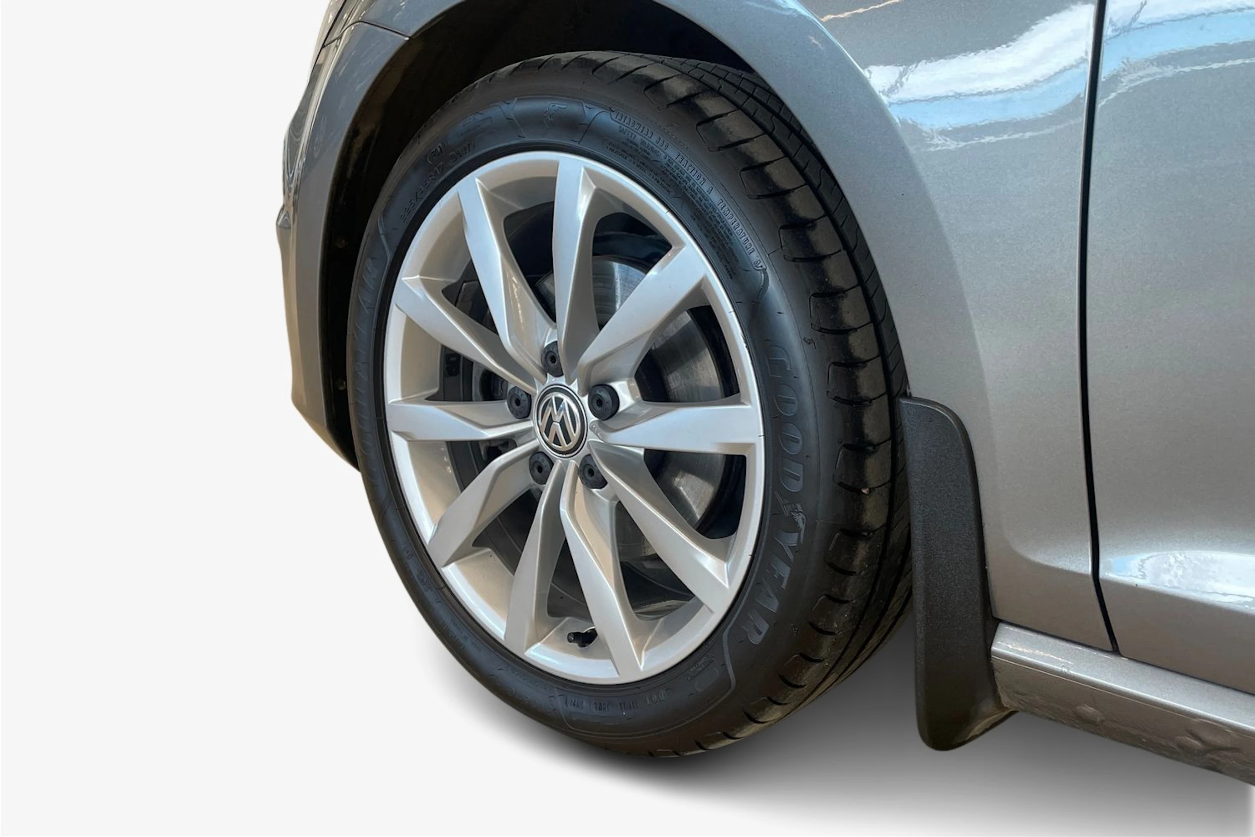 harmaa Volkswagen Golf 2014 kuva 12.
