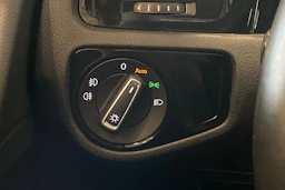 harmaa Volkswagen Golf 2014 kuva 22.