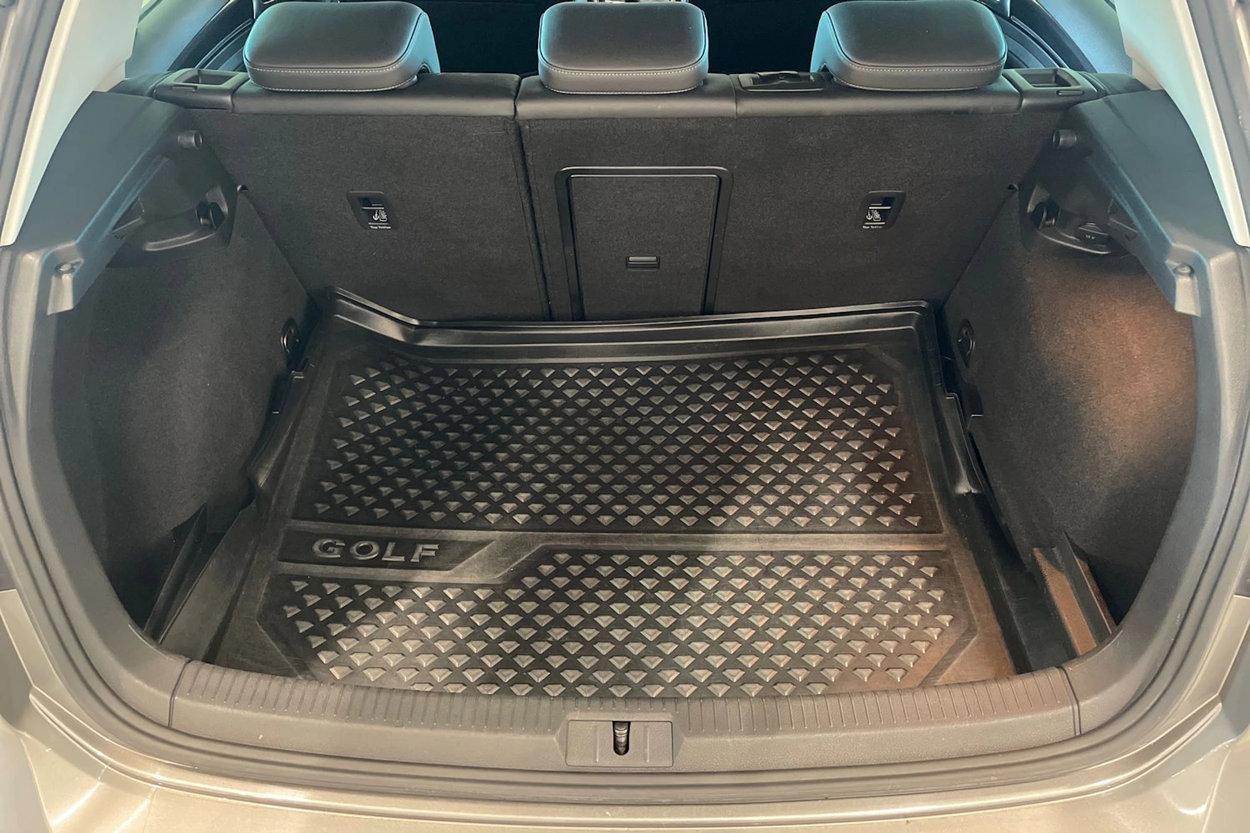 harmaa Volkswagen Golf 2014 kuva 33.