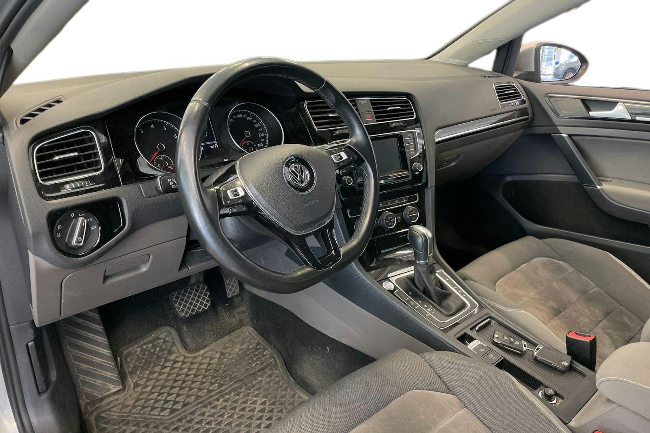 Harmaa Volkswagen GOLF 2013 kuva 3.