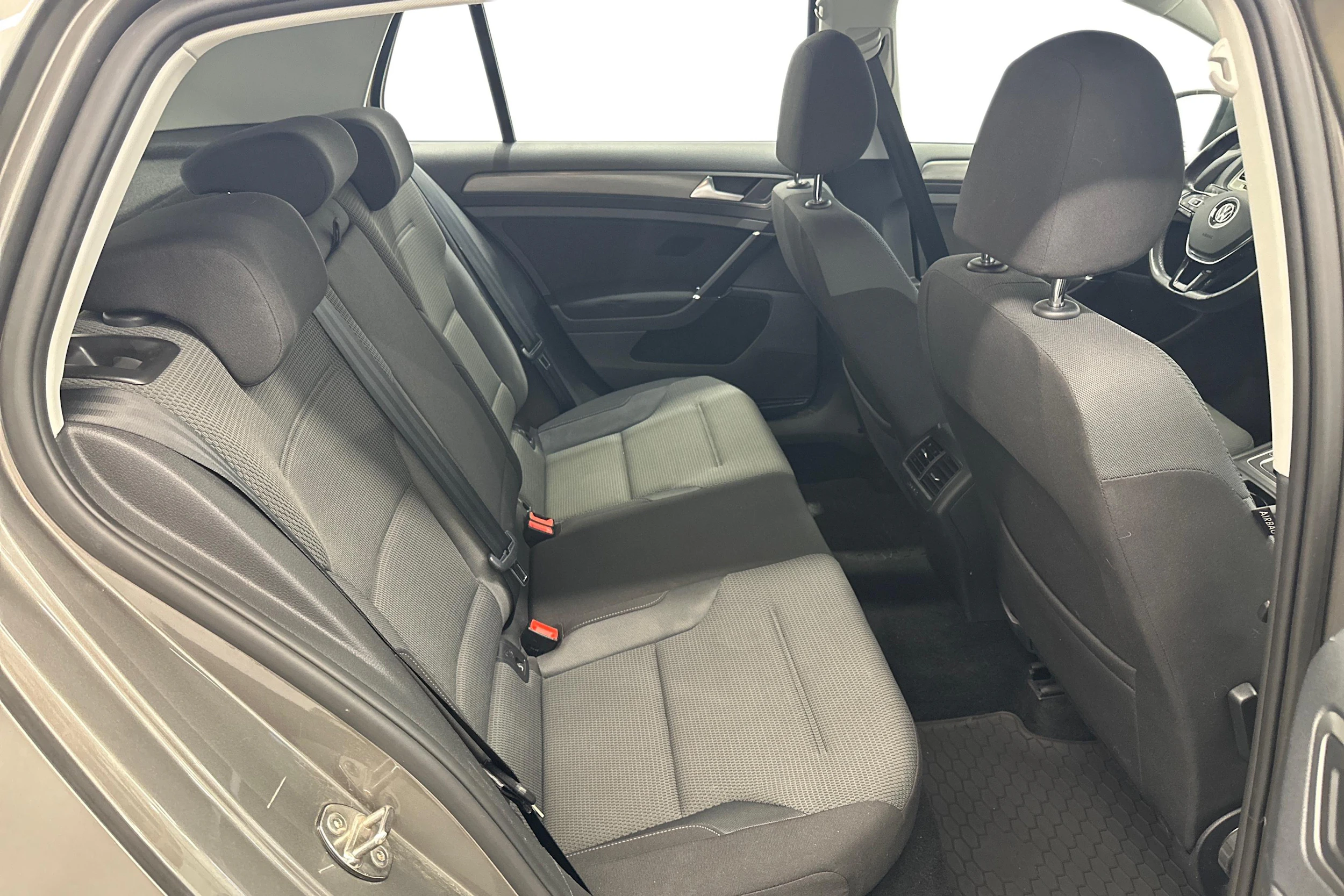 harmaa Volkswagen Golf 2013 kuva 12.