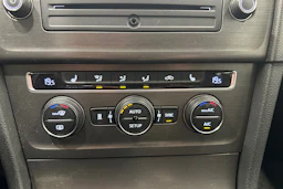 harmaa Volkswagen Golf 2013 kuva 23.