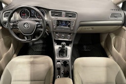 harmaa Volkswagen Golf 2013 kuva 9.