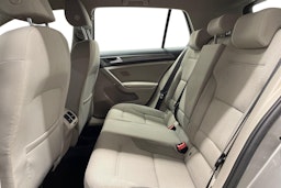 harmaa Volkswagen Golf 2013 kuva 10.