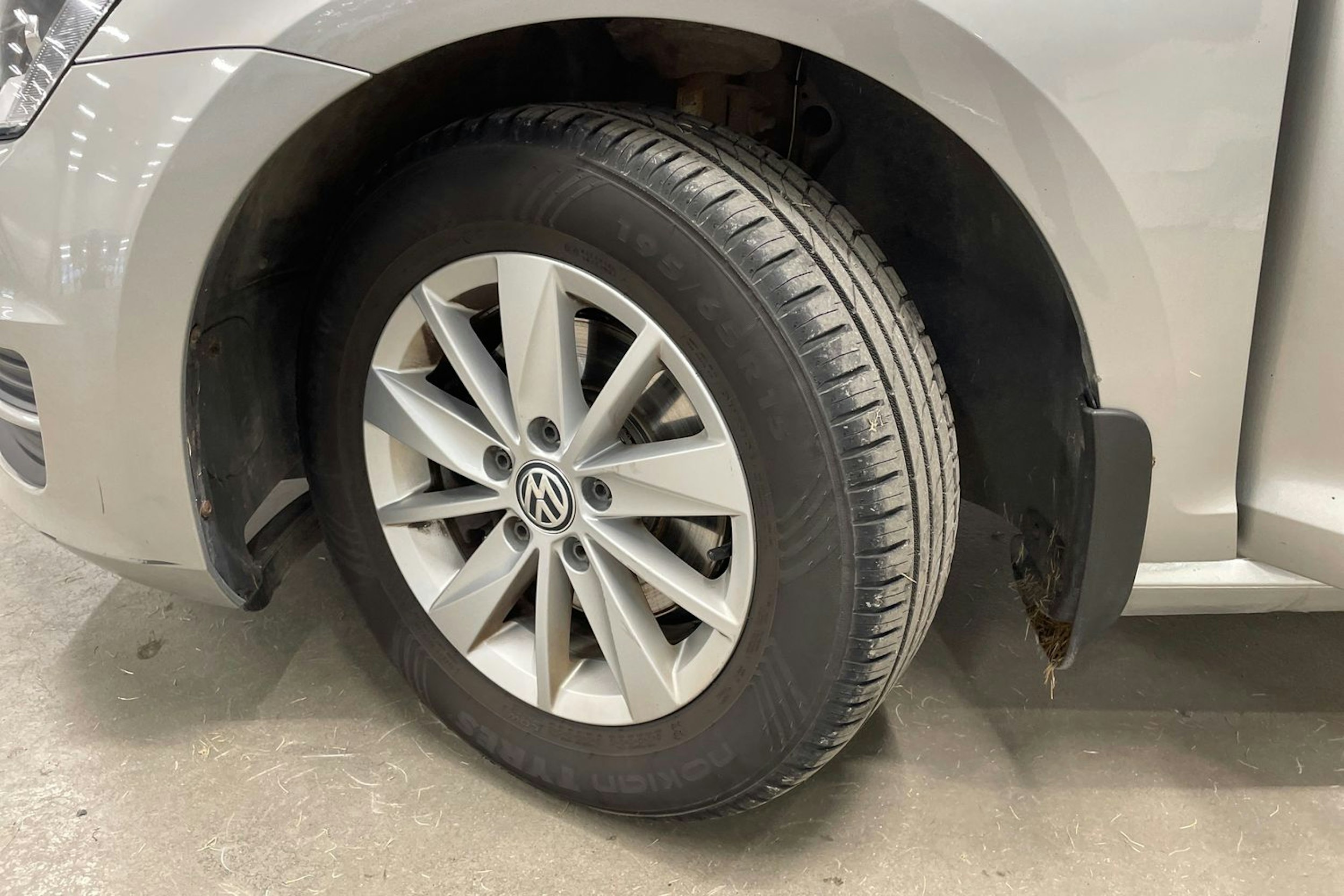 harmaa Volkswagen Golf 2013 kuva 13.