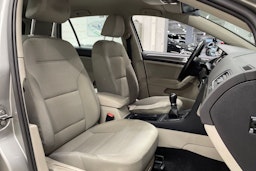 harmaa Volkswagen Golf 2013 kuva 21.