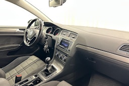 harmaa Volkswagen Golf 2013 kuva 14.