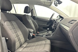harmaa Volkswagen Golf 2013 kuva 15.