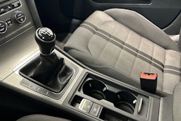 harmaa Volkswagen Golf 2013 kuva 27.