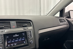 harmaa Volkswagen Golf 2013 kuva 28.