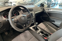 sininen Volkswagen Golf 2013 kuva 6.