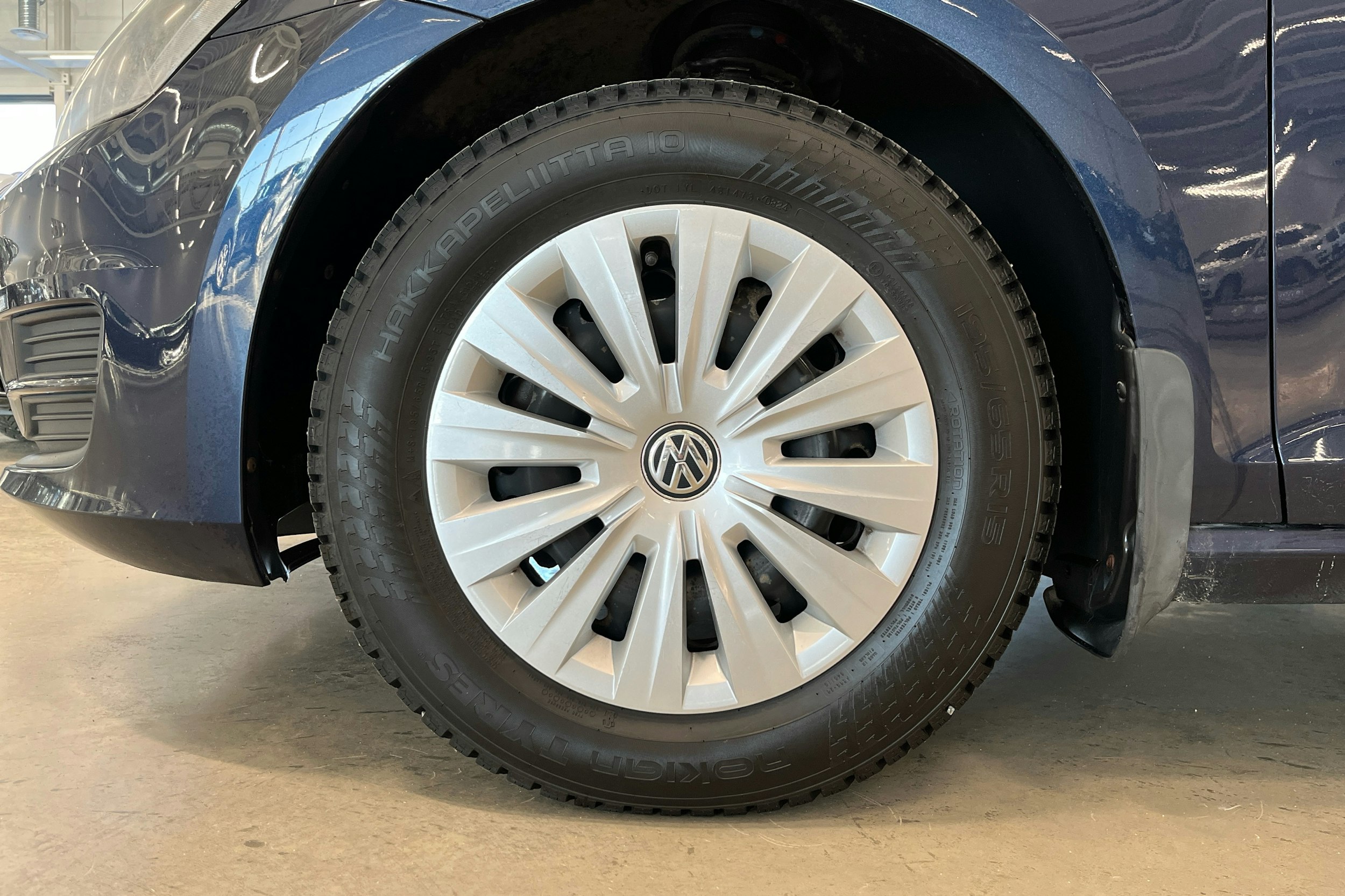 sininen Volkswagen Golf 2013 kuva 9.