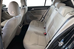 musta Volkswagen Golf 2013 kuva 10.