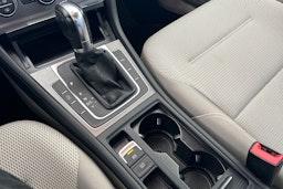 musta Volkswagen Golf 2013 kuva 19.