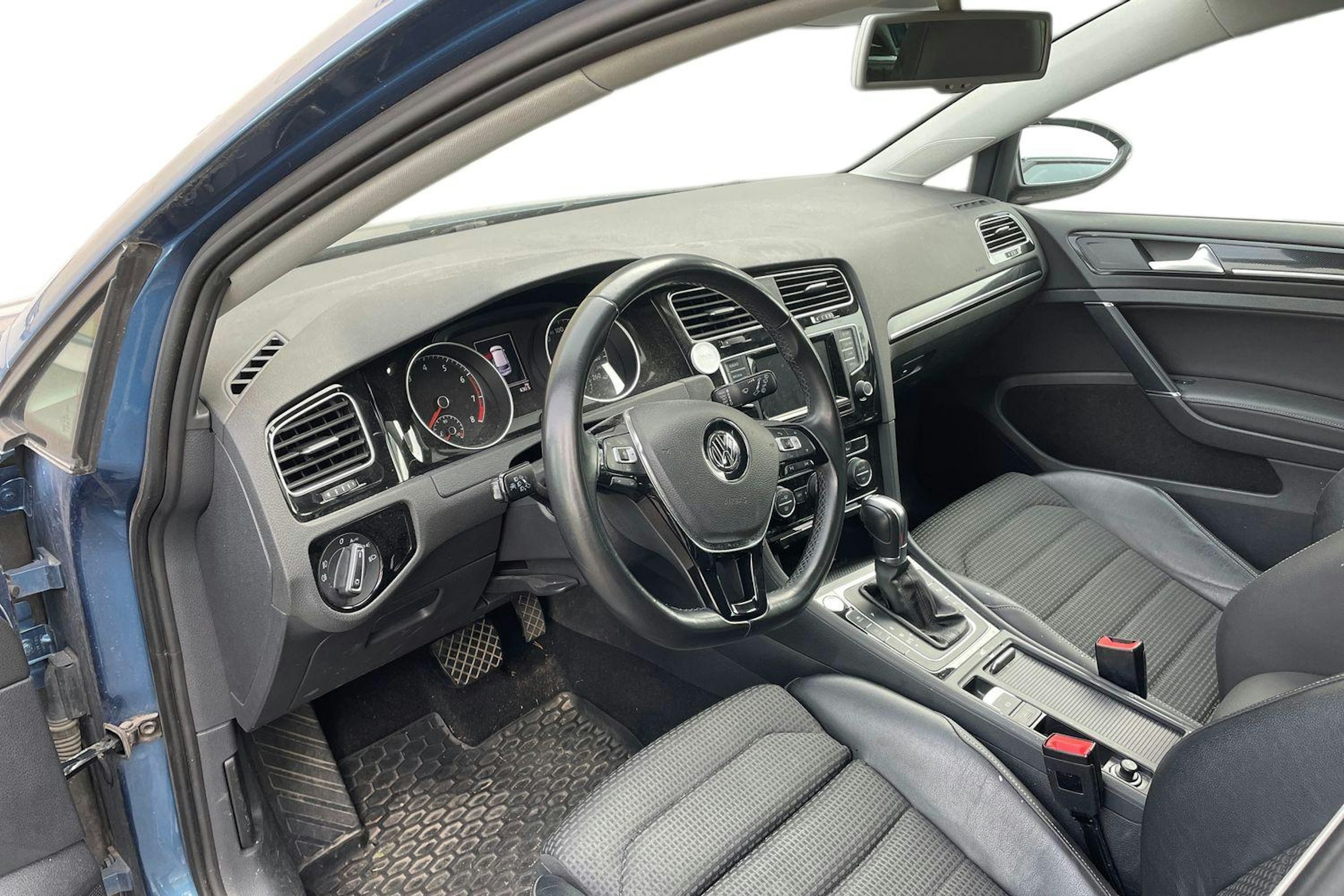 sininen Volkswagen Golf 2013 kuva 3.