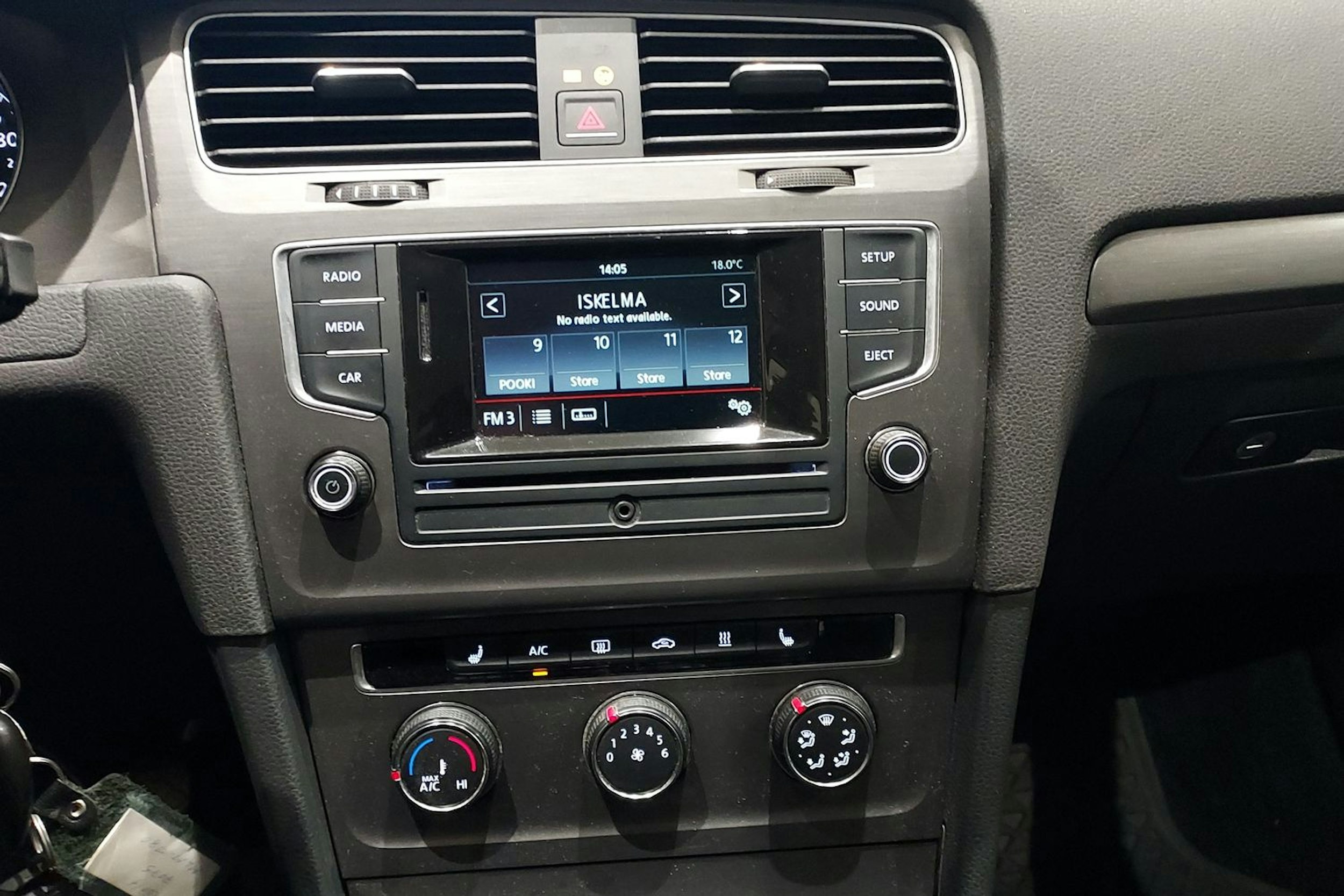 harmaa Volkswagen Golf 2013 kuva 16.