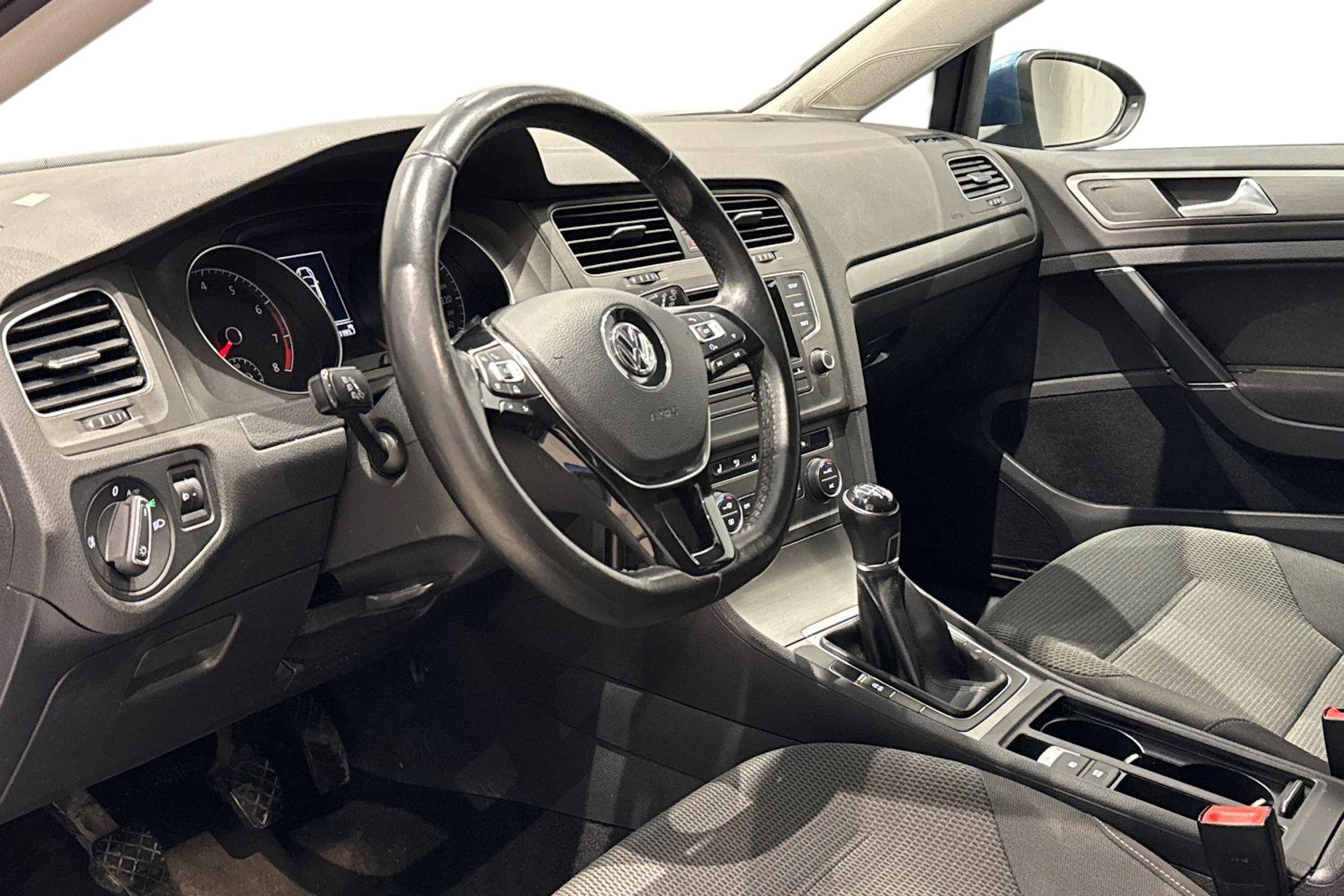 sininen Volkswagen Golf 2013 kuva 6.