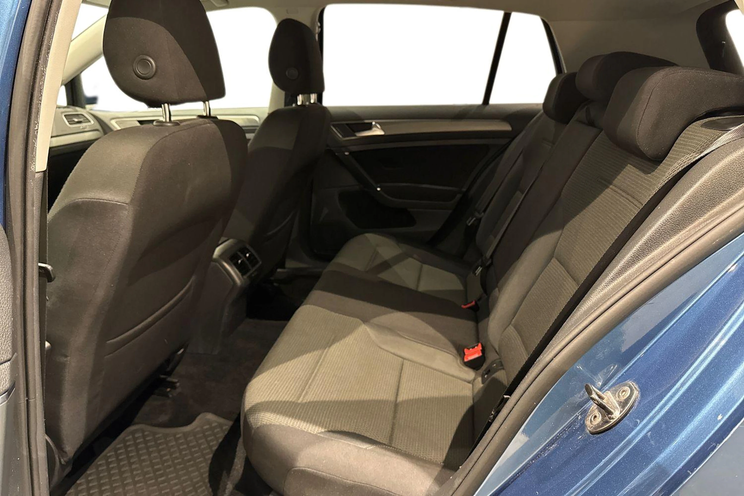 sininen Volkswagen Golf 2013 kuva 8.