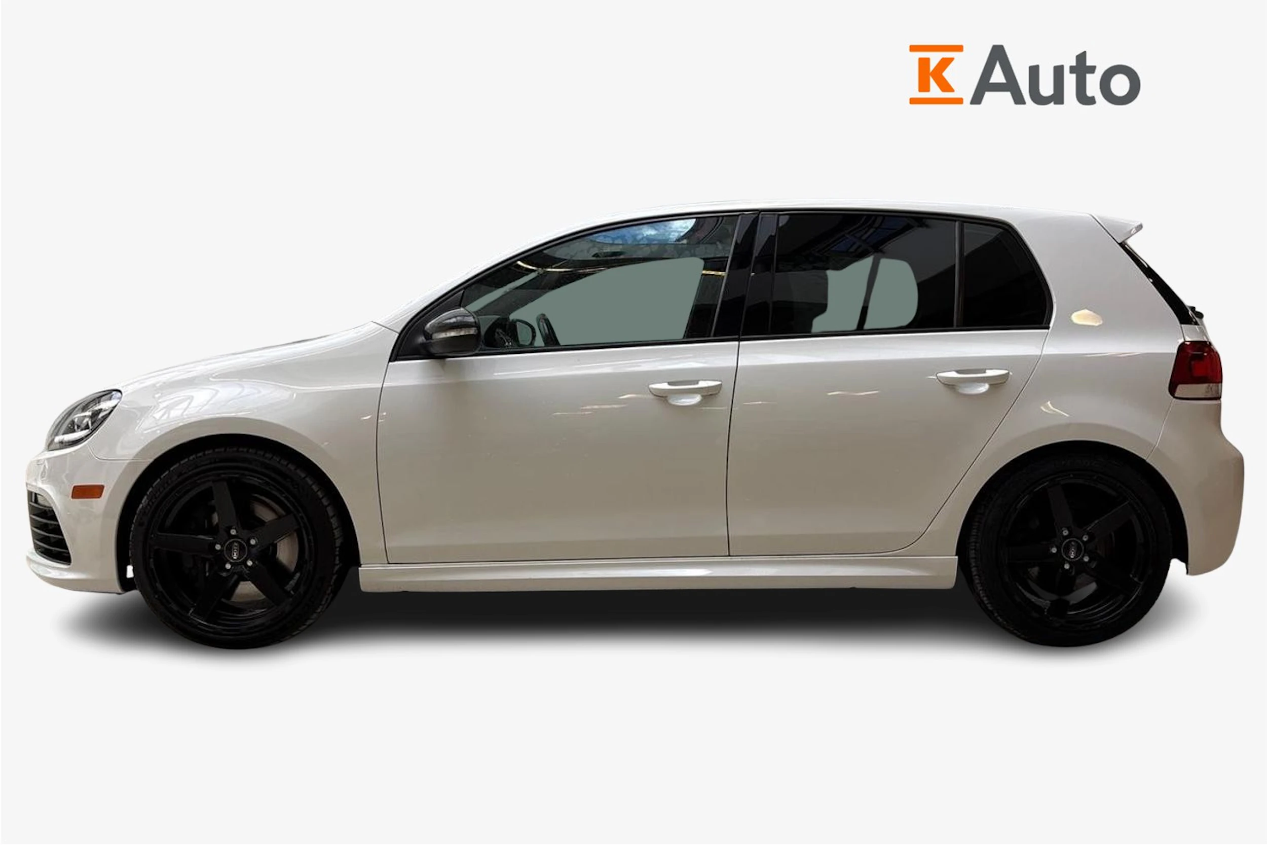 Valkoinen Volkswagen GOLF 2013 kuva 7.