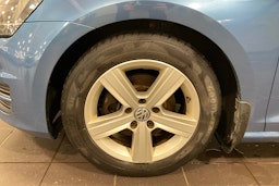 sininen Volkswagen Golf 2013 kuva 9.