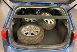 sininen Volkswagen Golf 2013 kuva 11.