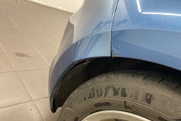 sininen Volkswagen Golf 2013 kuva 38.