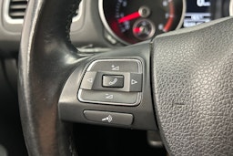 punainen Volkswagen Golf 2013 kuva 19.