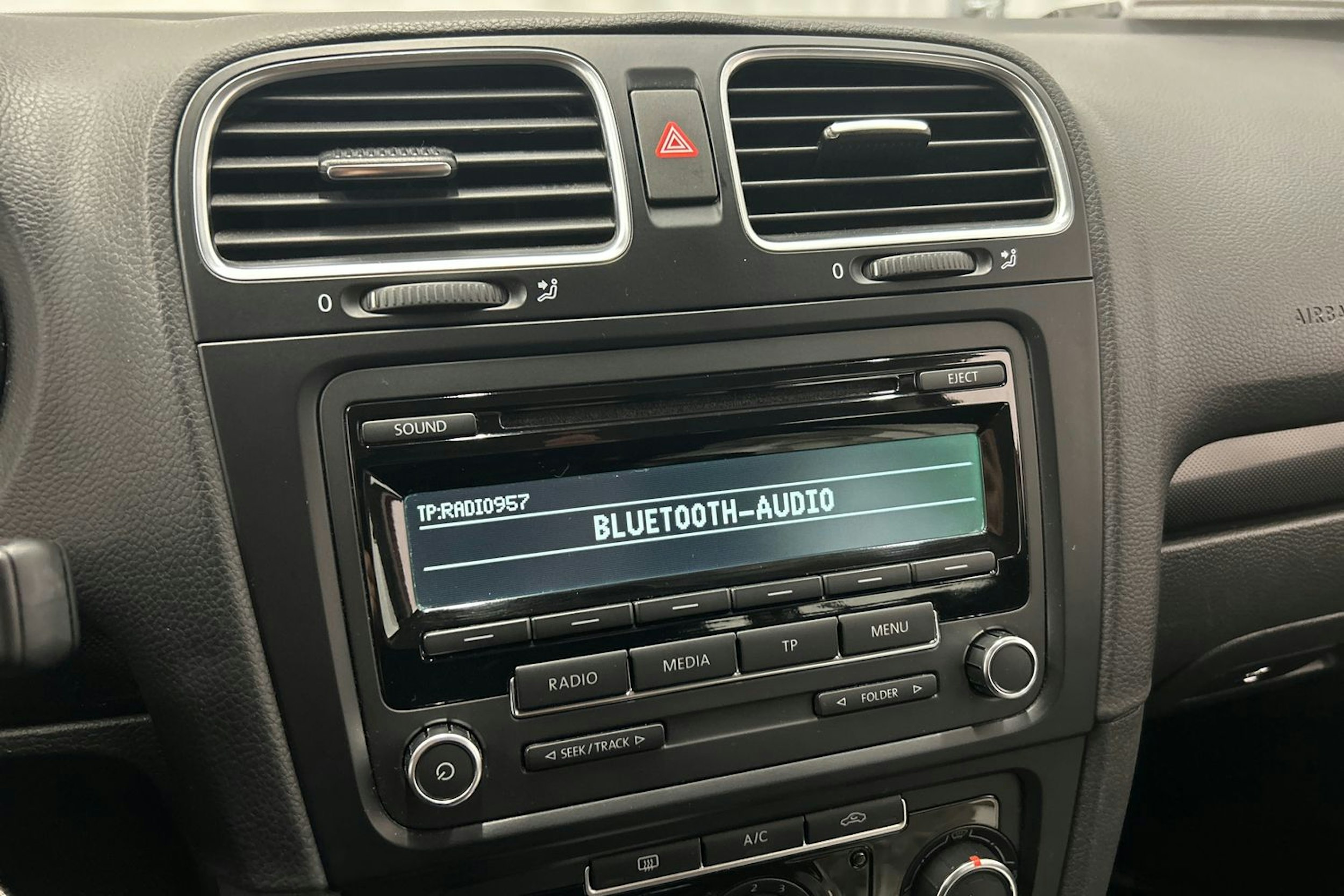 punainen Volkswagen Golf 2013 kuva 21.