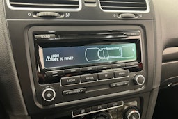 punainen Volkswagen Golf 2013 kuva 22.